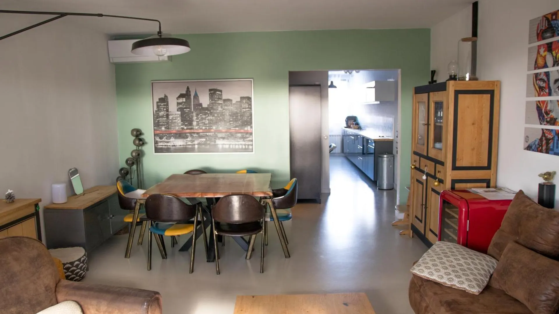 Le Rambot - Appartement De Charme Avec Grande Terrasse Parking Centre Ville - Proche Bellegarde Aix-en-Provence
